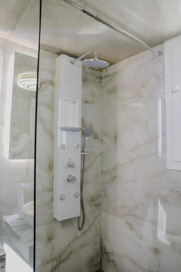 Aura Celestia Apartment Кавала Екстериор снимка