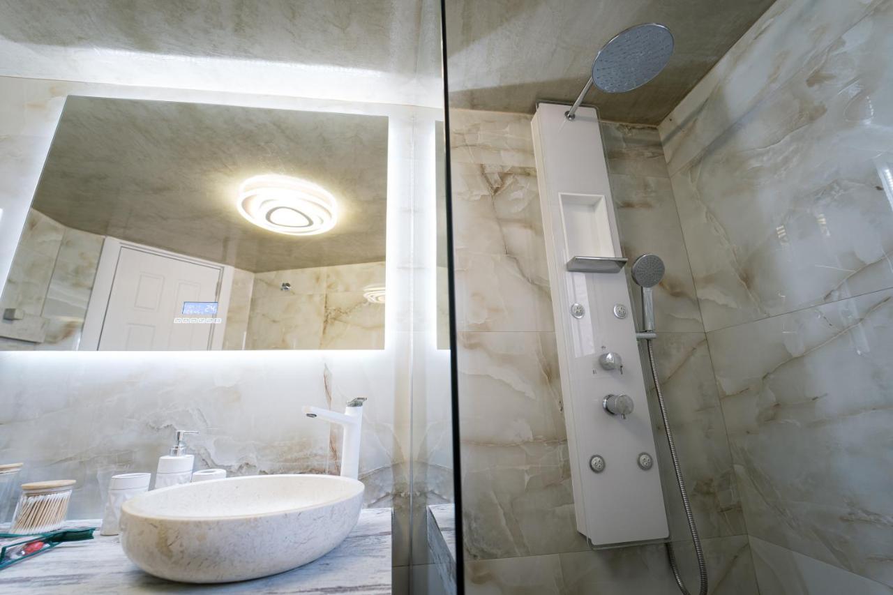 Aura Celestia Apartment Кавала Екстериор снимка